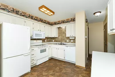 2855 24th Street NW, Rochester, MN 55901 - Photo 9