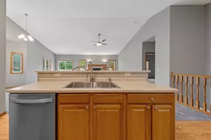 945 Rice St, Faribault, MN 55021 - Photo 15