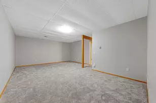 945 Rice St, Faribault, MN 55021 - Photo 33