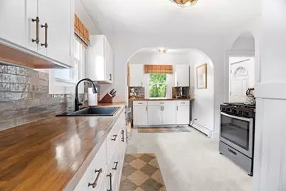 985 Cherokee Avenue, West Saint Paul, MN 55118 - Photo 11