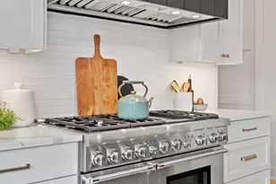 769 Woodland Hill Ct, Medina, MN 55340 - Photo 7