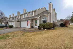 5955 Wedgewood Ln N, Plymouth, MN 55446 - Photo 3