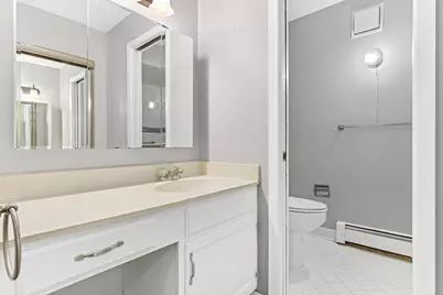 4710 58th Avenue N #221, Crystal, MN 55429 - Photo 9