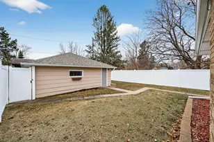 8806 18th Ave S, Bloomington, MN 55425 - Photo 39