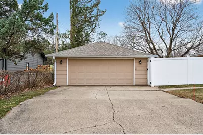 8806 18th Avenue S, Bloomington, MN 55425 - Photo 41