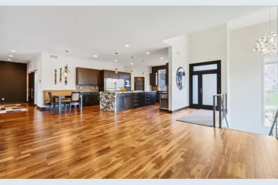 702 Valley Way, Hopkins, MN 55305 - Photo 7