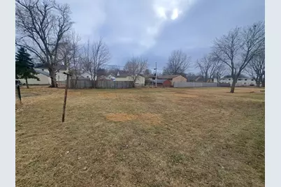 1403 11th Avenue NW, Austin, MN 55912 - Photo 3