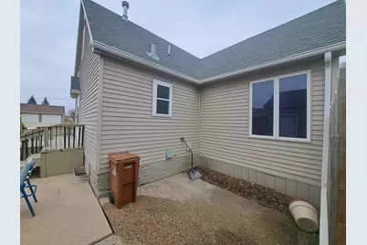 1403 11th Avenue NW, Austin, MN 55912 - Photo 9