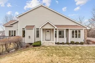 704 Crescent Curve, White Bear Lake, MN 55127 - Photo 3