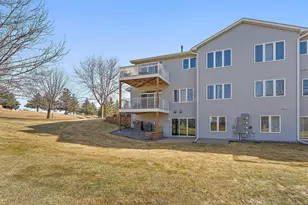 20059 Homestead Ct, Lakeville, MN 55044 - Photo 5