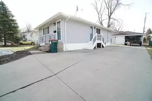 2308 Maiden Ln, Columbia Heights, MN 55421 - Photo 23