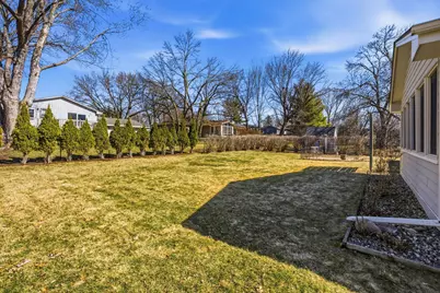 9736 Oxborough Road, Bloomington, MN 55437 - Photo 51