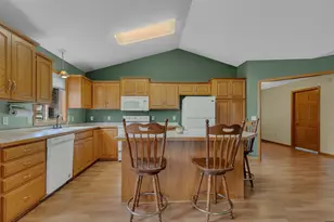 1260 Cypress Dr W, Annandale, MN 55302 - Photo 7