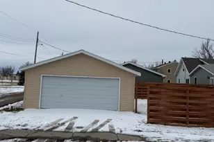 302 10th St S, Breckenridge, MN 56520 - Photo 3