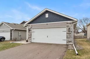 7387 Degrio Way, Inver Grove Heights, MN 55076 - Photo 9