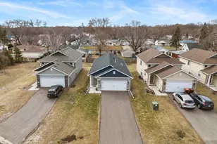 7387 Degrio Way, Inver Grove Heights, MN 55076 - Photo 3