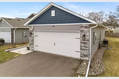 7387 Degrio Way, Inver Grove Heights, MN 55076 - Photo 5