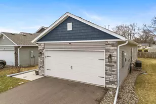 7387 Degrio Way, Inver Grove Heights, MN 55076 - Photo 5