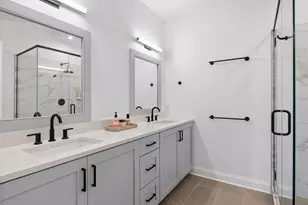 4901 Hawthorne Ct, Edina, MN 55436 - Photo 35