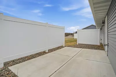 38820 Maple Court, North Branch, MN 55056 - Photo 13