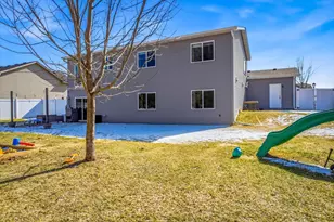 704 Edgewood Street Southwest, Isanti, MN 55040 - Photo 35