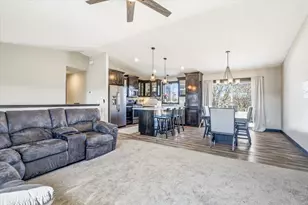 704 Edgewood Street Southwest, Isanti, MN 55040 - Photo 7