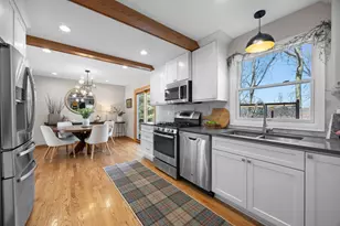 604 Thoreau Dr, Burnsville, MN 55337 - Photo 3