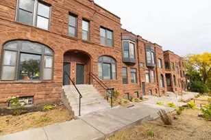 345 Ramsey St, Saint Paul, MN 55102 - Photo 1