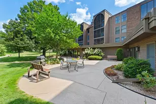 9700 Portland Ave S, Bloomington, MN 55420 - Photo 23