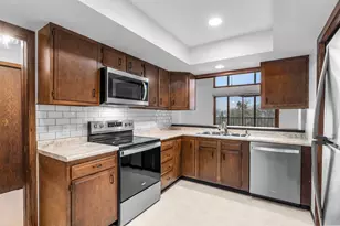 9700 Portland Ave S, Bloomington, MN 55420 - Photo 5