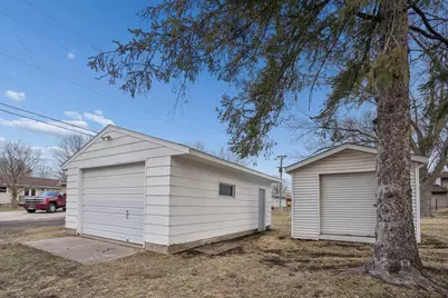 1513 Armstrong Avenue N, Glencoe, MN 55336 - Photo 23