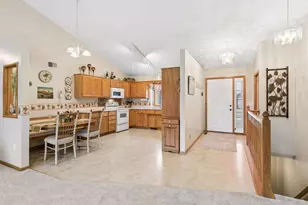 4808 Marigold Ave N, Brooklyn Park, MN 55443 - Photo 7