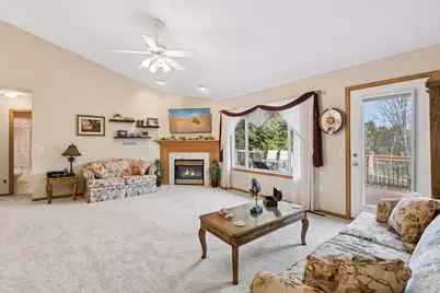 4808 Marigold Avenue N, Brooklyn Park, MN 55443 - Photo 3