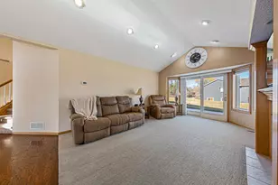 16450 Griffon Ln, Lakeville, MN 55044 - Photo 13