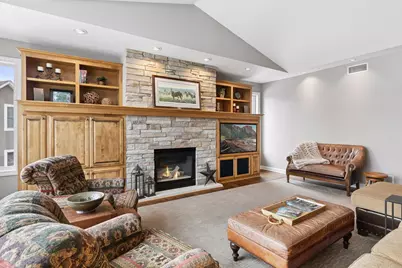 7011 Highover Drive, Chanhassen, MN 55317 - Photo 7