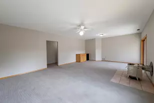 578 Prairie Cir E, Eagan, MN 55123 - Photo 19