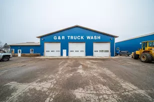 501 11th St NE, Austin, MN 55912 - Photo 1