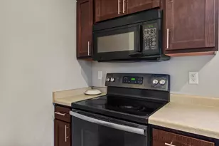 1046 16th Ave SE, Minneapolis, MN 55414 - Photo 7