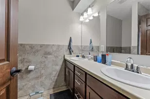 1046 16th Ave SE, Minneapolis, MN 55414 - Photo 11