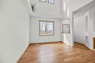 13932 Erwin Ct, Eden Prairie, MN 55344 - Photo 9