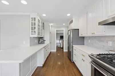 5636 Interlachen Circle, Edina, MN 55436 - Photo 9