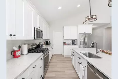 17823 Hamburg Avenue, Lakeville, MN 55044 - Photo 13