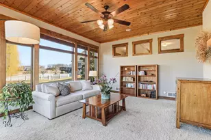 11545 Hillcrest Ct N, Saint Paul, MN 55110 - Photo 5