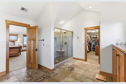 11545 Hillcrest Court N, Saint Paul, MN 55110 - Photo 39