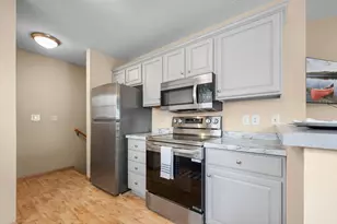 2923 Hemingway Dr, Chaska, MN 55318 - Photo 19