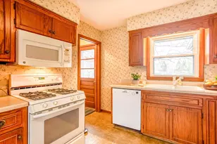 14115 Rockford Rd, Plymouth, MN 55447 - Photo 13
