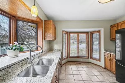 3810 Mill Run Court, Eagan, MN 55123 - Photo 9