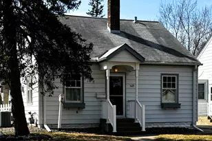 1623 Dunlap St N, Saint Paul, MN 55108 - Photo 1