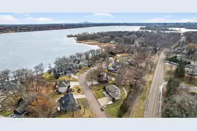 12215 29th Avenue N, Plymouth, MN 55441 - Photo 5