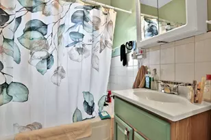 914 Charlotte St, Saint Paul, MN 55104 - Photo 23